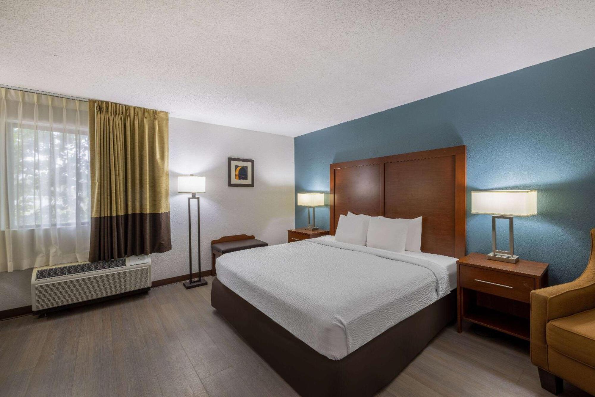 Travelodge By Wyndham Brooklyn Center Exterior foto